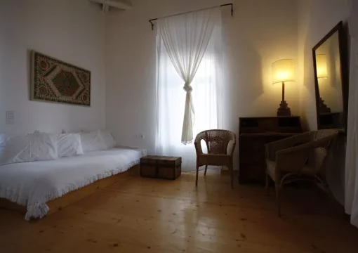 Lafina Room με βεράντα